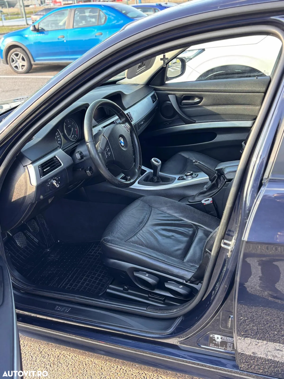 BMW Seria 3 320d - 4