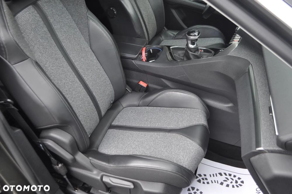 Peugeot 3008 BlueHDi 120 Stop & Start Allure - 25