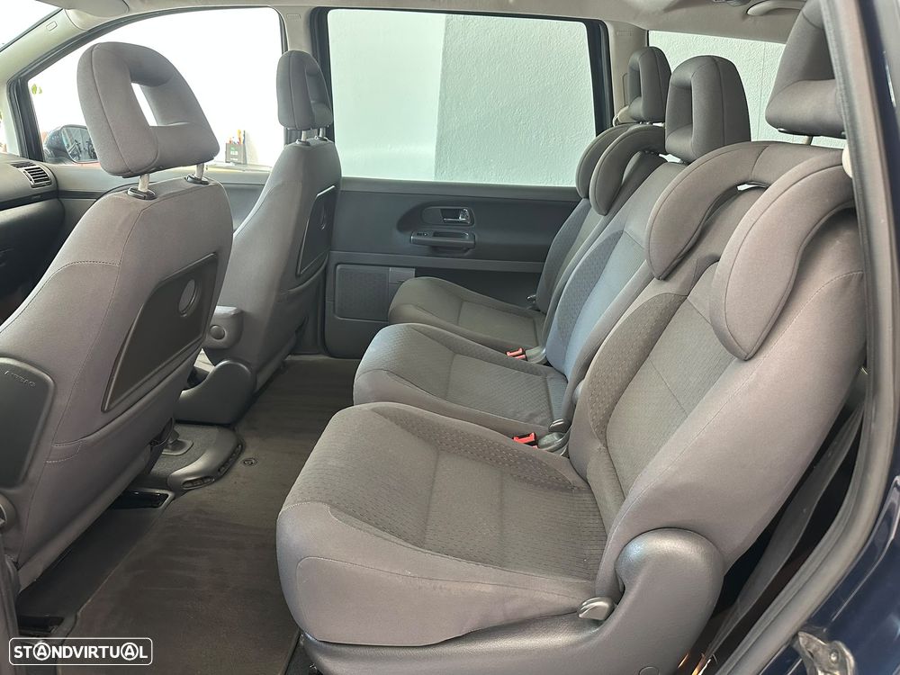 VW Sharan 2.0 TDI Confortline - 23