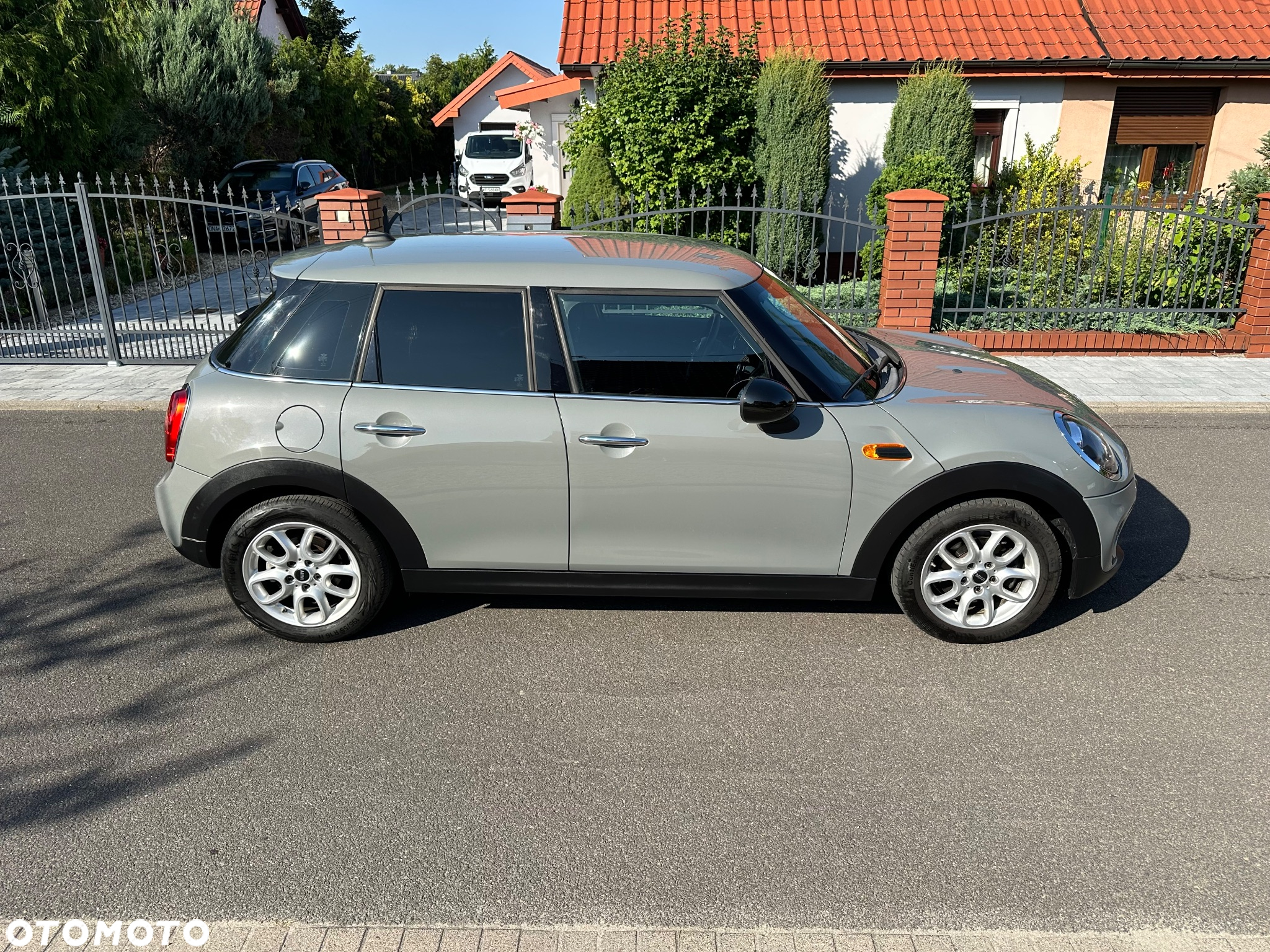MINI Cooper Standard - 38