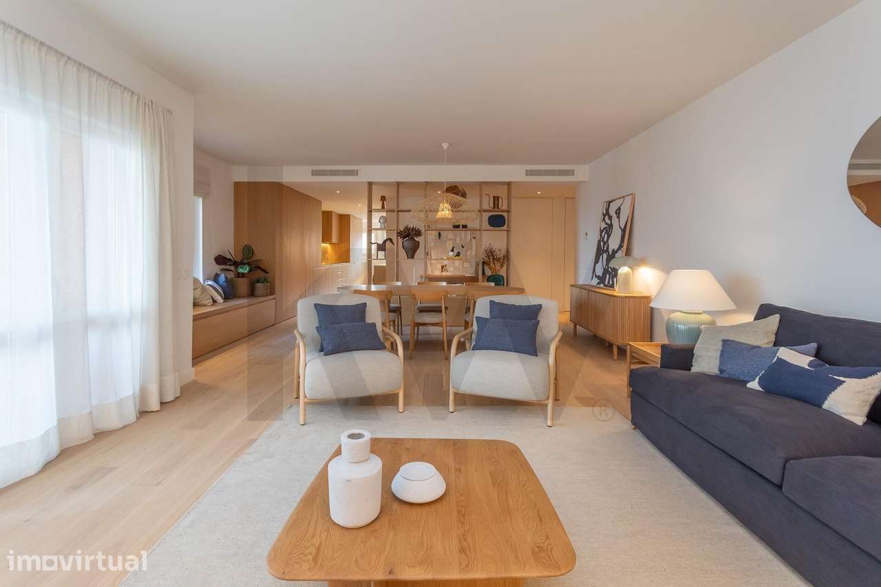Primeira Linha de Mar Cascais - Apartamento T2 Mobilado Novo para arre - Grande imagem: 4/41