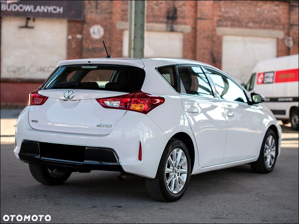 Toyota Auris - 14