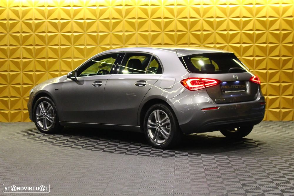 Mercedes-Benz A 250 e Progressive - 12