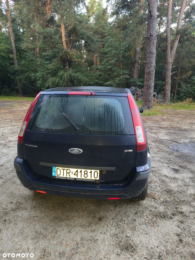 Ford Fusion - 4