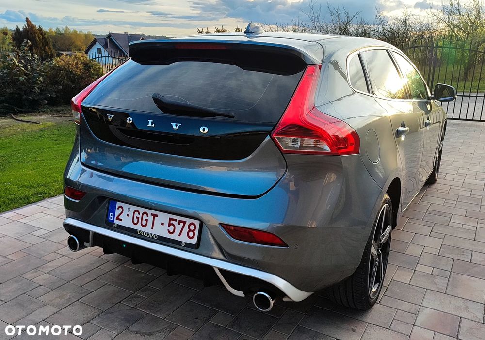 Volvo V40 D3 Momentum - 10