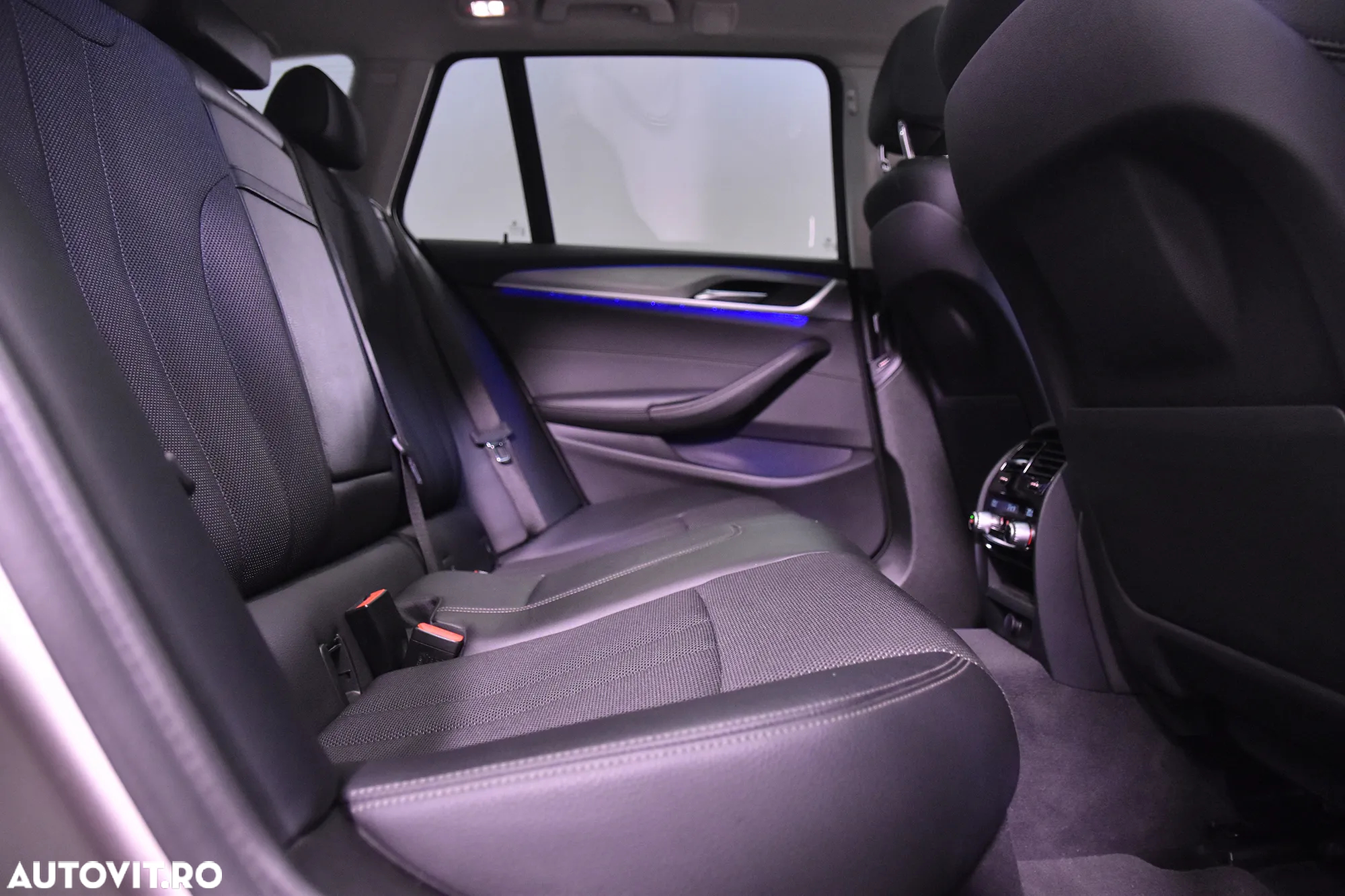 BMW Seria 5 525d Touring Aut. Sport Line - 12