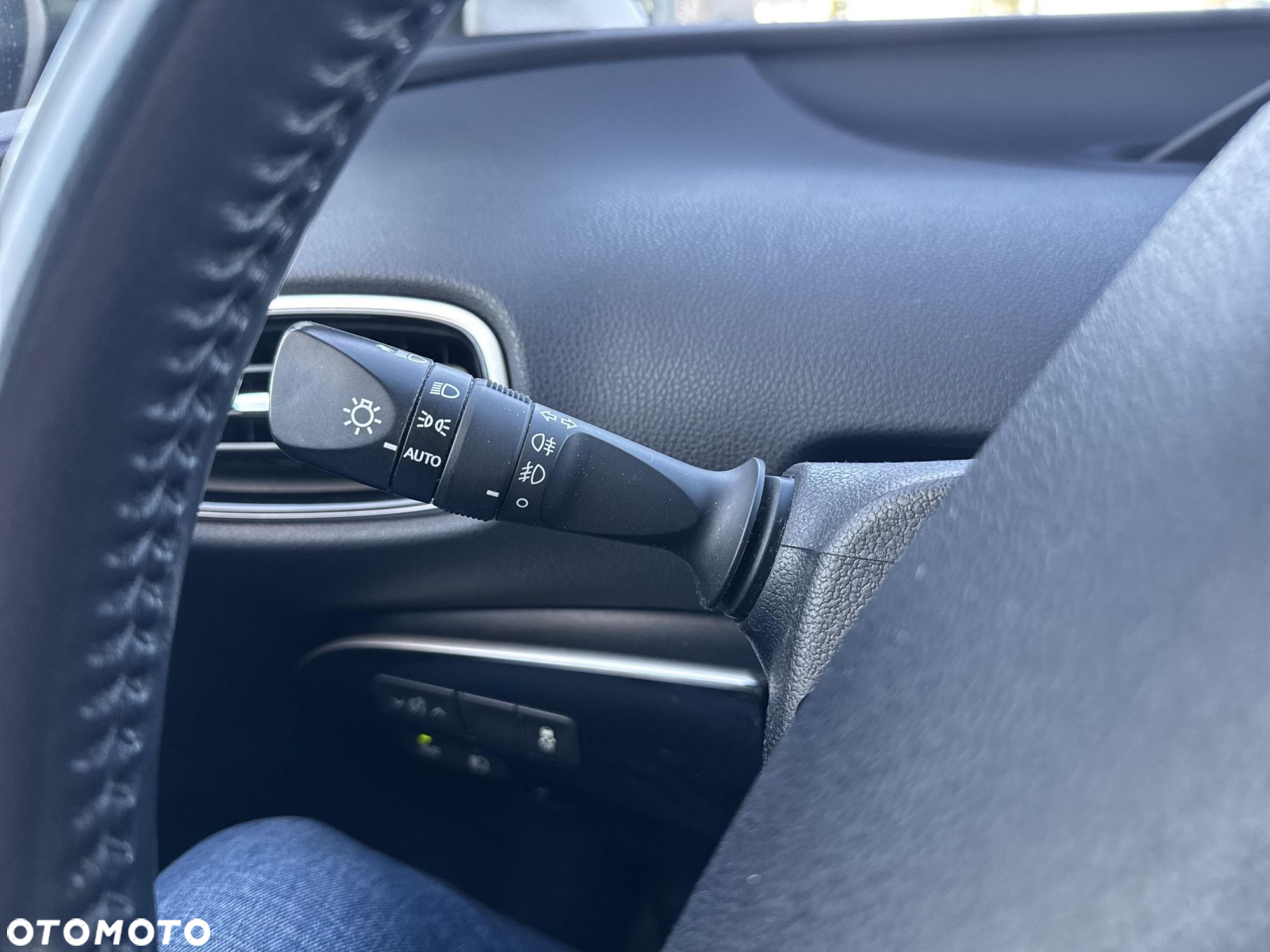 Toyota Prius - 19