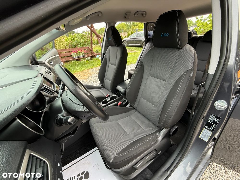 Hyundai i30 1.6 CRDi Premium - 27