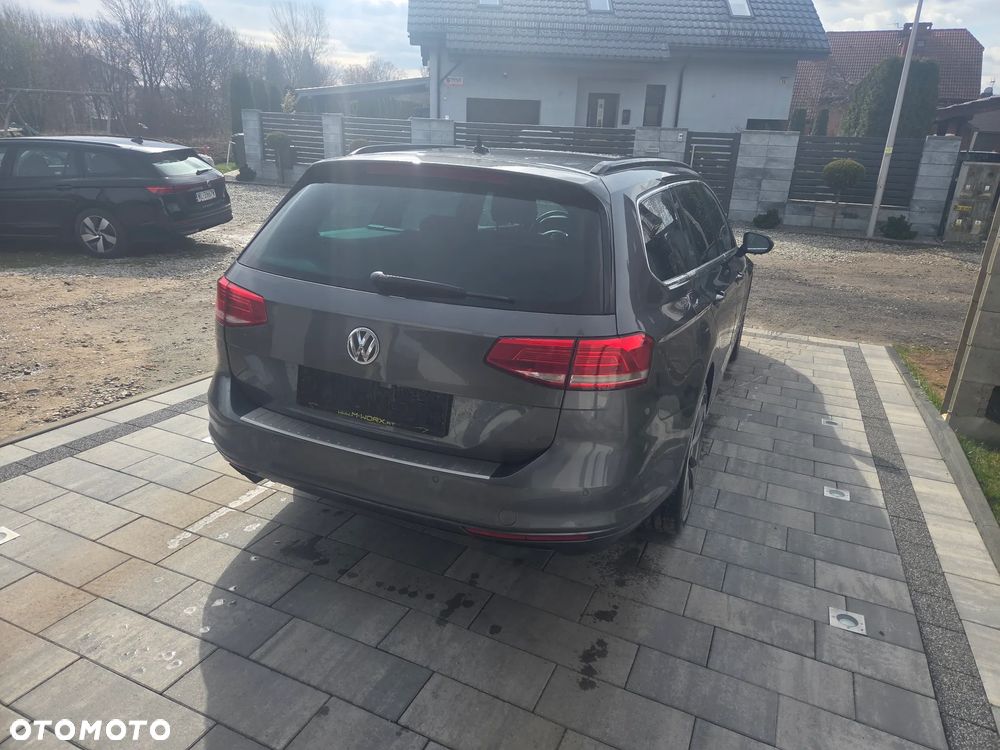 Volkswagen Passat 2.0 TDI SCR 4Mot DSG Comfortline - 5