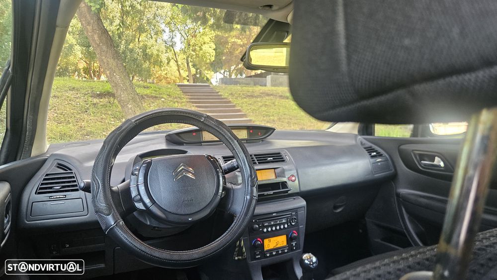 Citroën C4 - 11