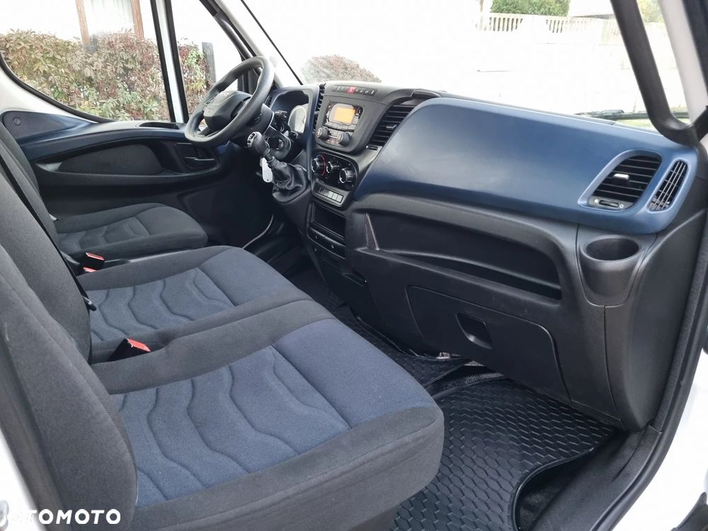 Iveco Daily 35c16 3.0 160Ps Wywrotka 3-stronna F-vat 23%  67 tyś/km ASO Iveco - 25