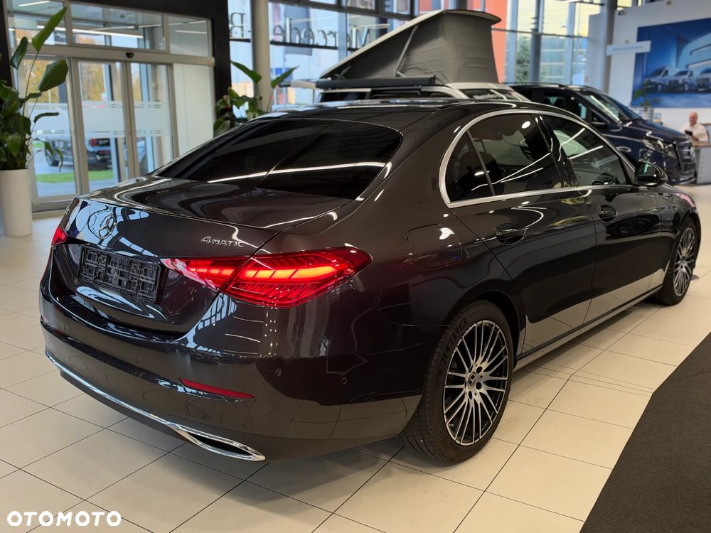 Mercedes-Benz C-Class 2022 photo 3