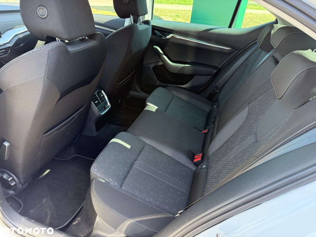 Skoda Octavia 1.5 TSI ACT Style - 22