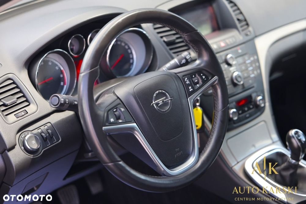 Opel Insignia - 22