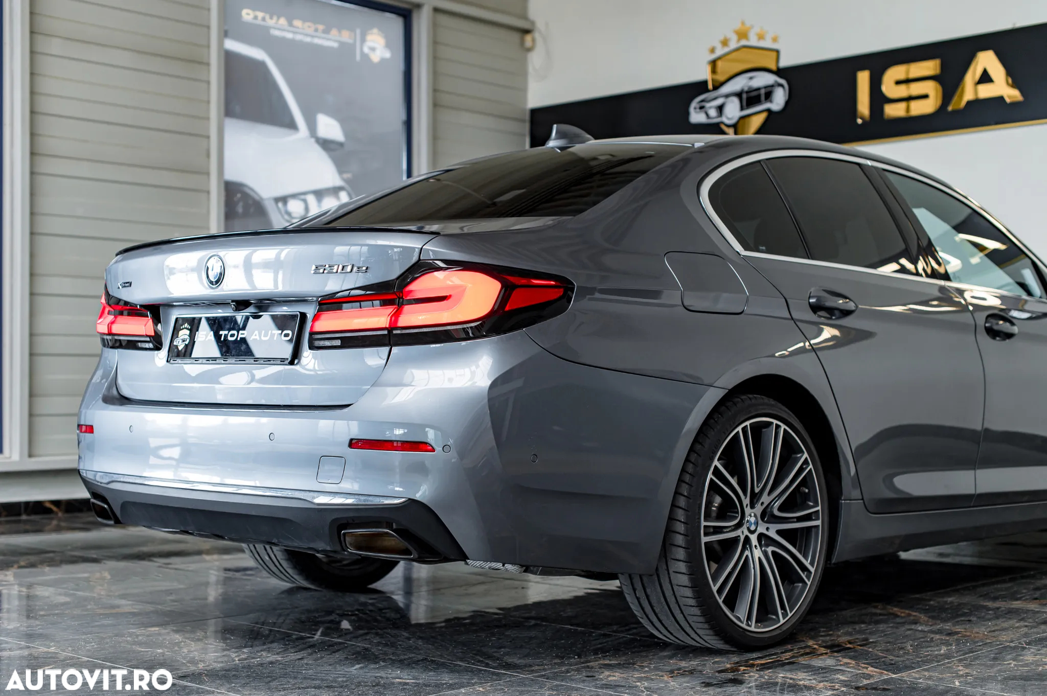 BMW Seria 5 530e xDrive AT PHEV - 29
