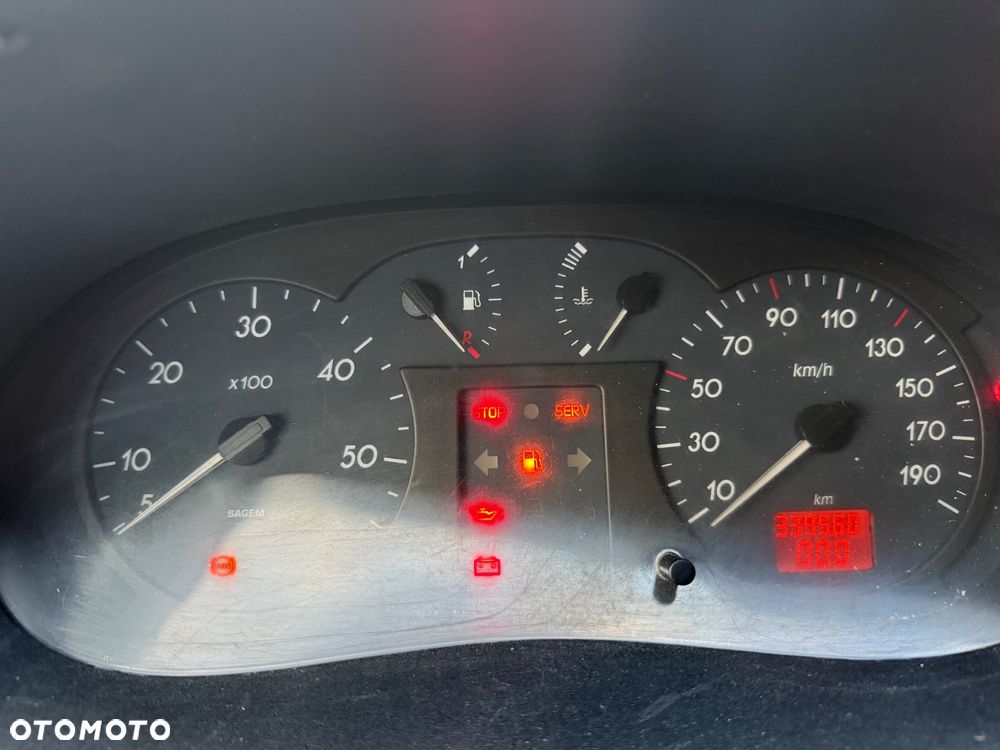 Renault Master - 18