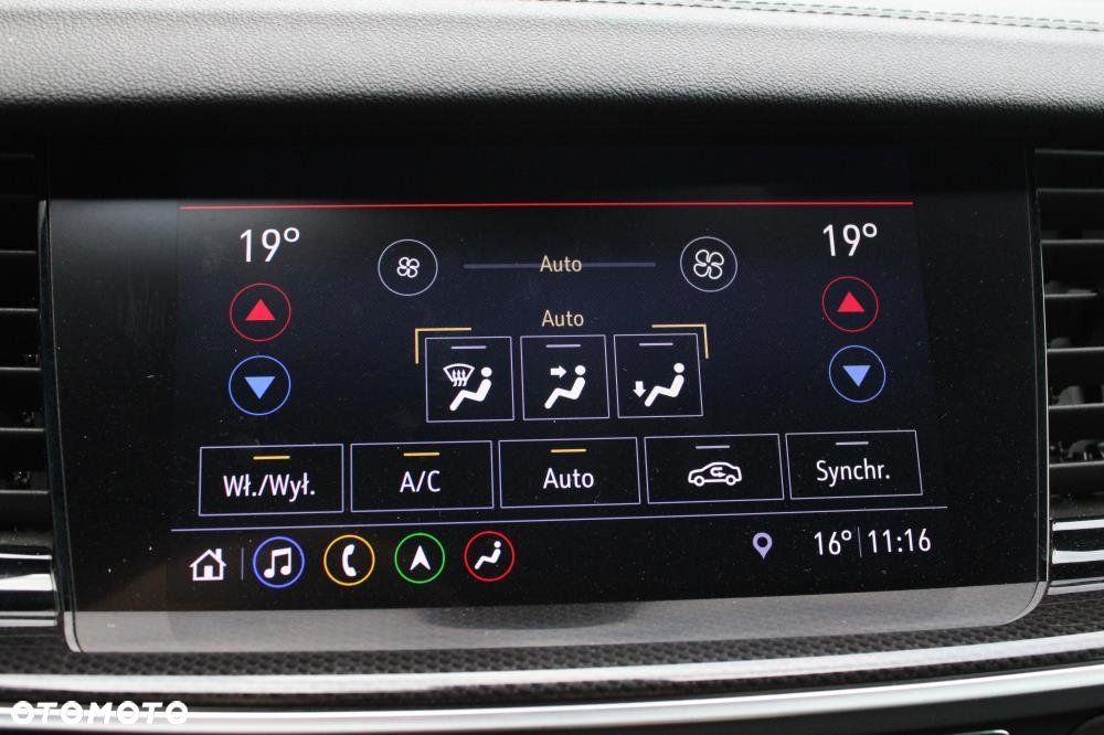 Opel Insignia - 32