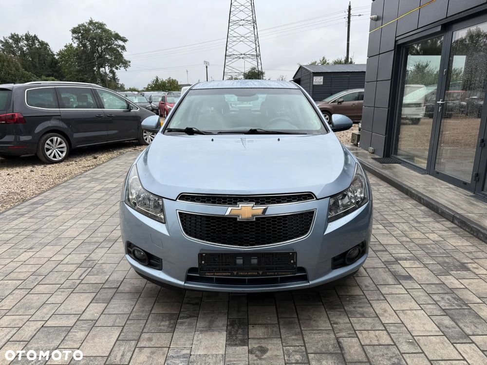 Chevrolet Cruze 1.6 LS - 17