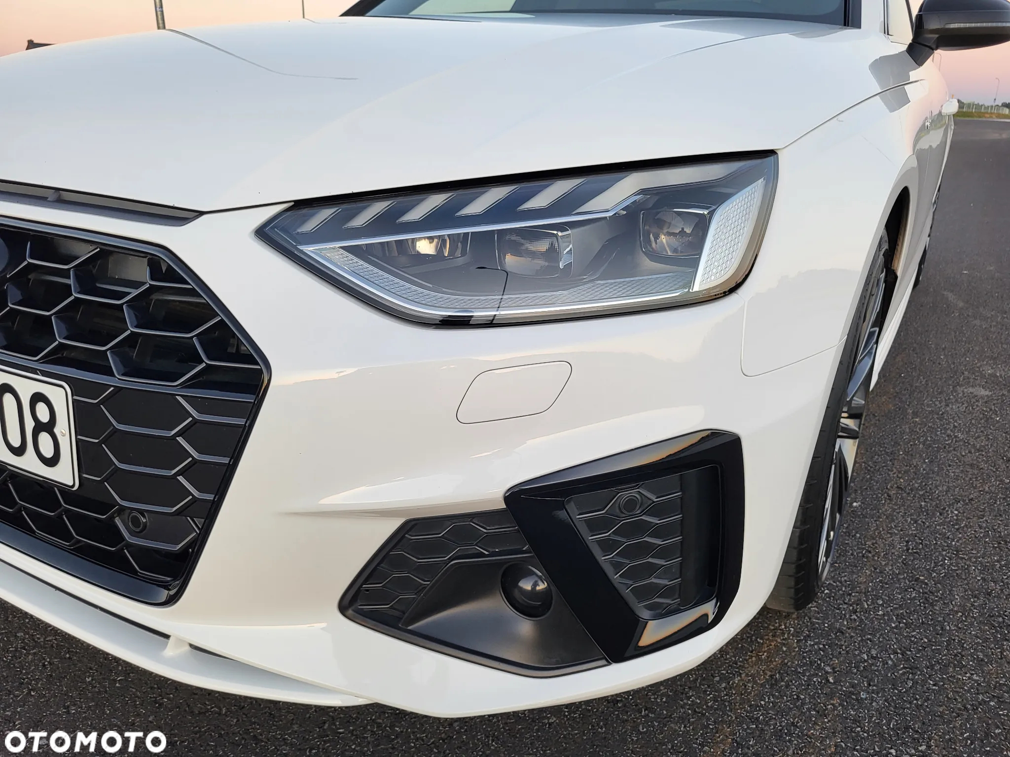 Audi A4 40 TDI S tronic S line - 17