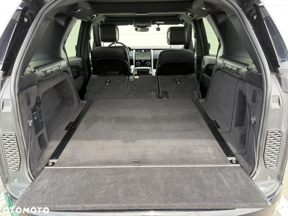 Land Rover Discovery 2.0 P300 R-Dynamic SE - 38