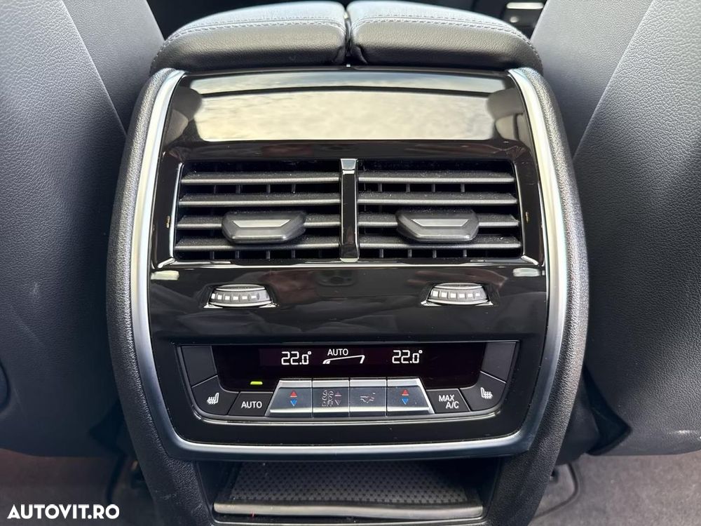 BMW X5 xDrive40i - 14