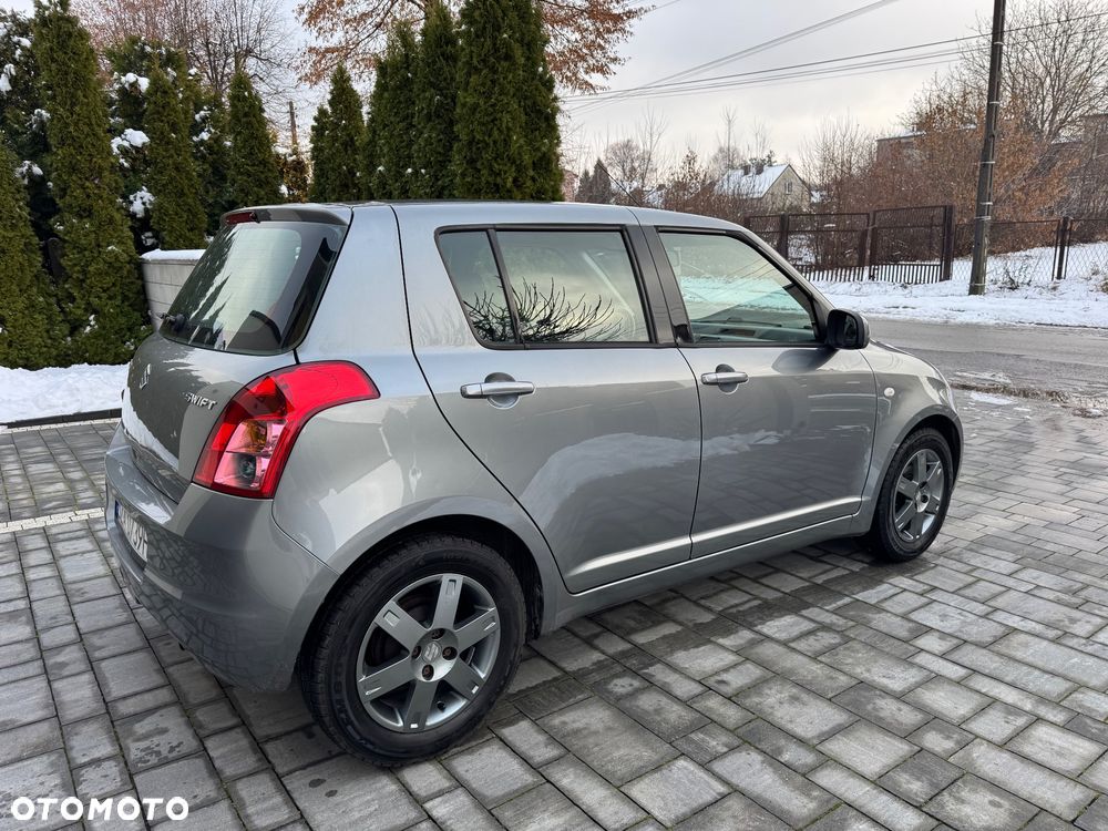 Suzuki Swift - 8