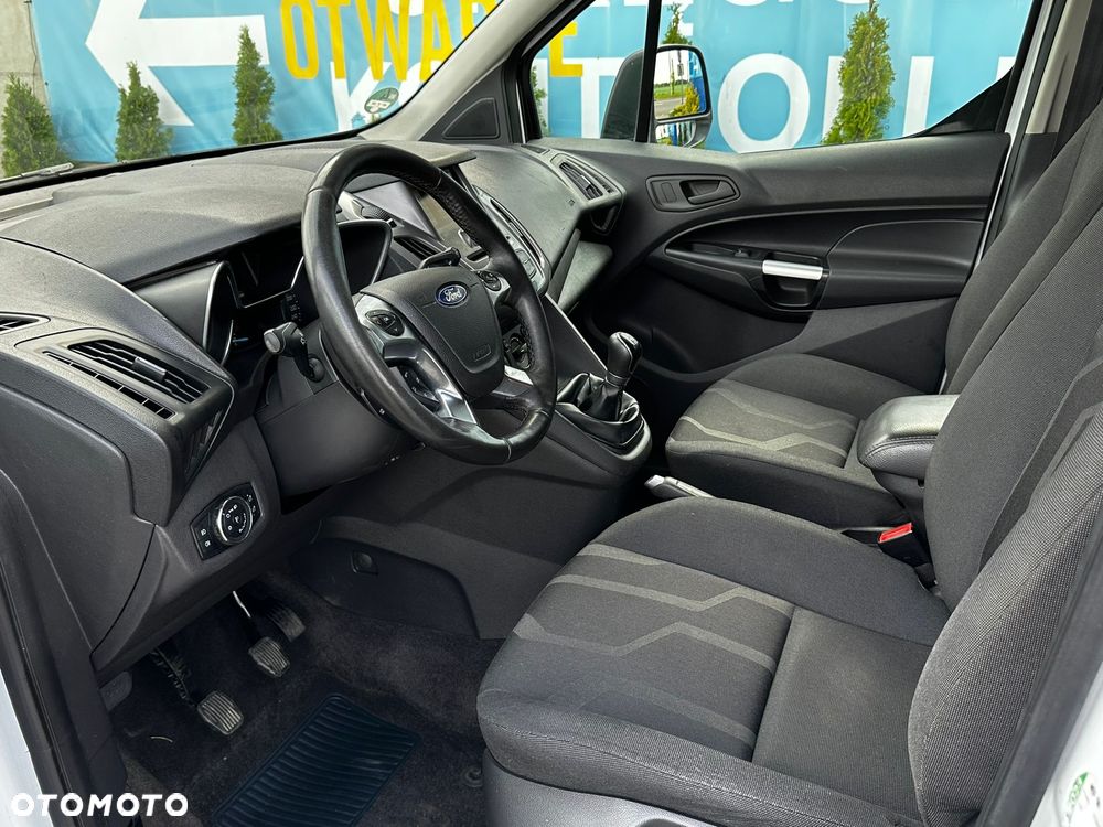 Ford Tourneo Connect Grand - 11