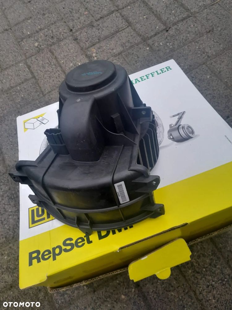 Vw T5 T5 lift Multivan  wentylator nagrzewnicy