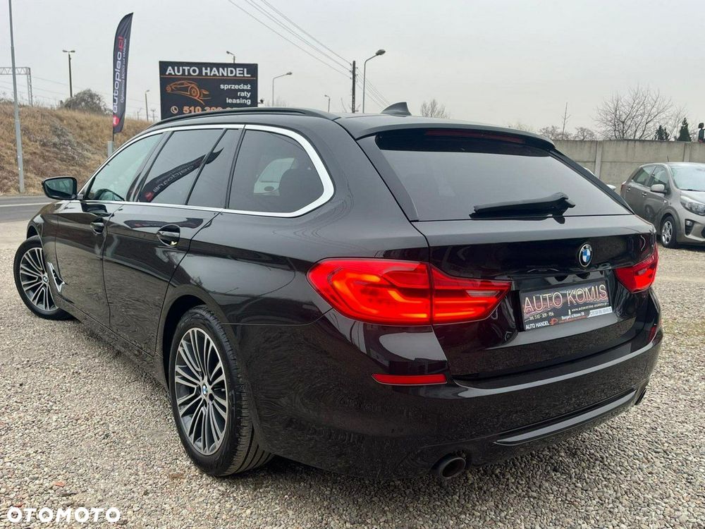 BMW Seria 5 530i xDrive GPF Sport Line sport - 4