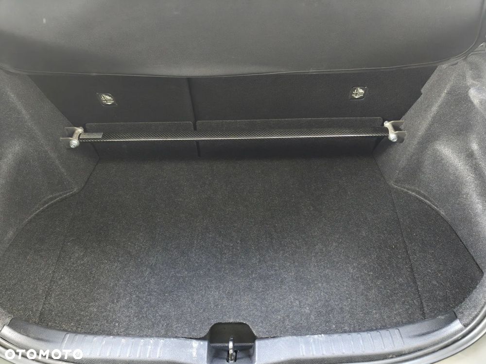 Toyota GR Yaris - 16