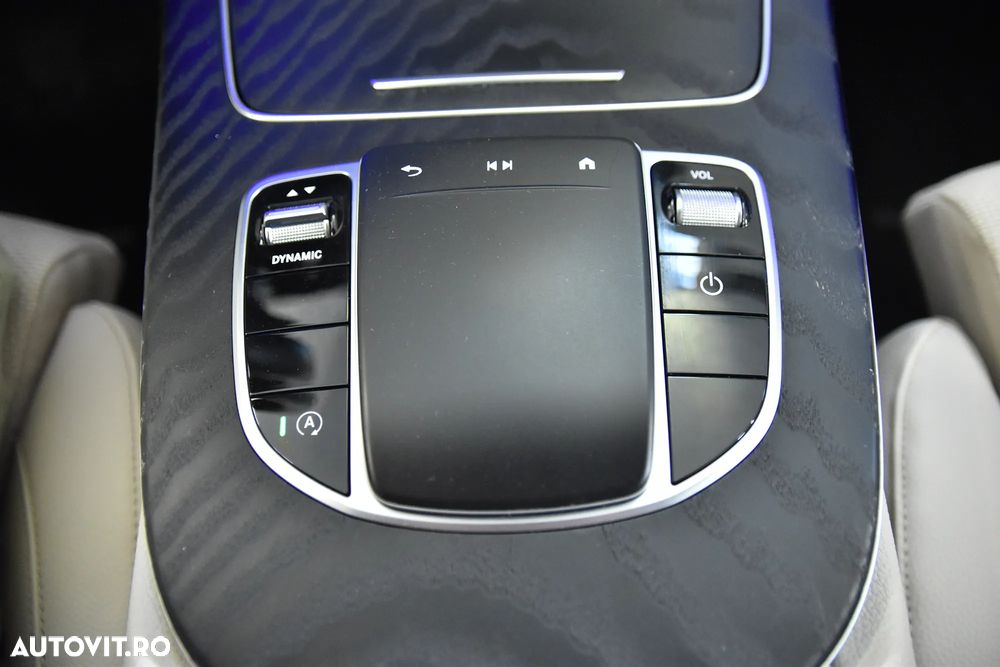 Mercedes-Benz E 200 Aut. - 17