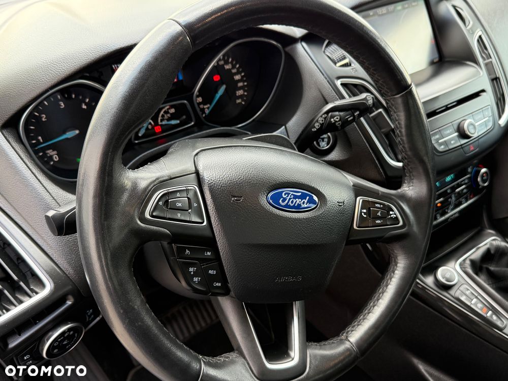 Ford Focus - 18