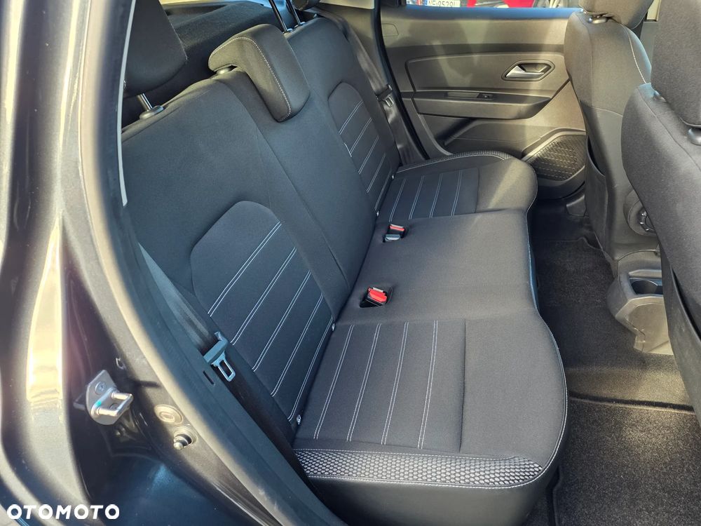 Dacia Duster 1.6 SCe Urban Explorer S&S - 19