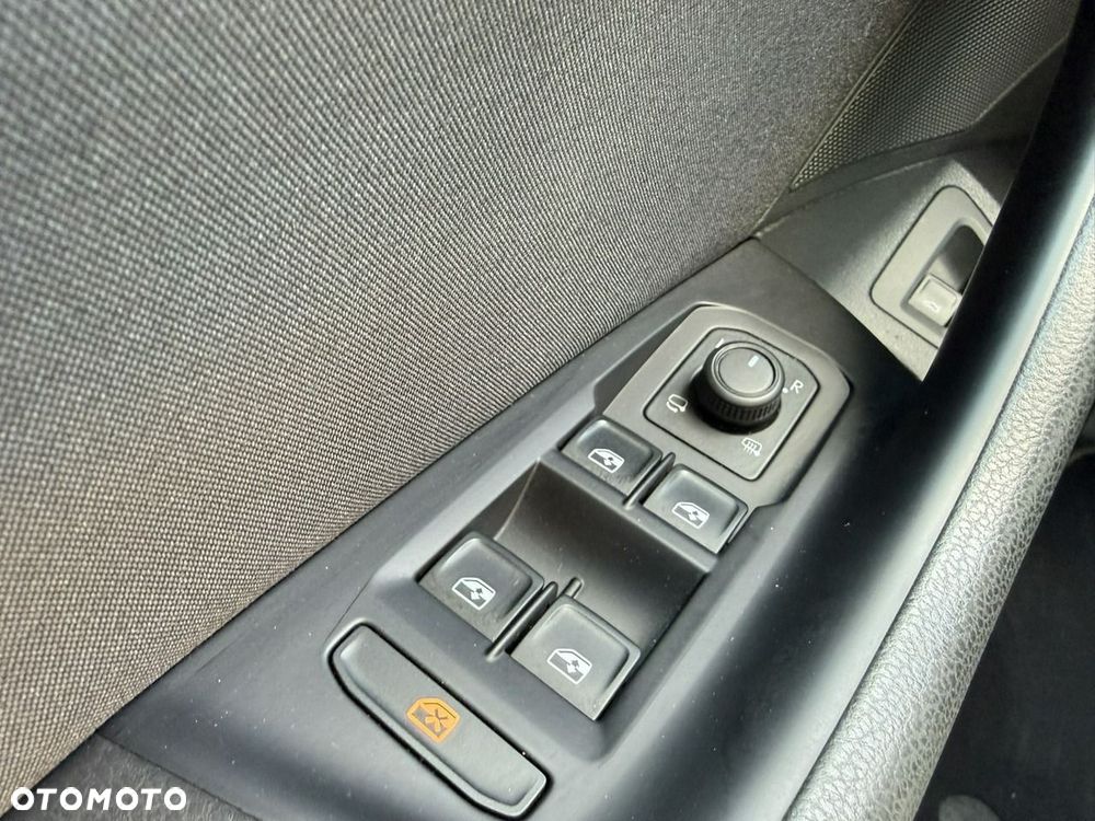 Volkswagen Passat Variant 2.0 TDI EVO Business DSG - 14