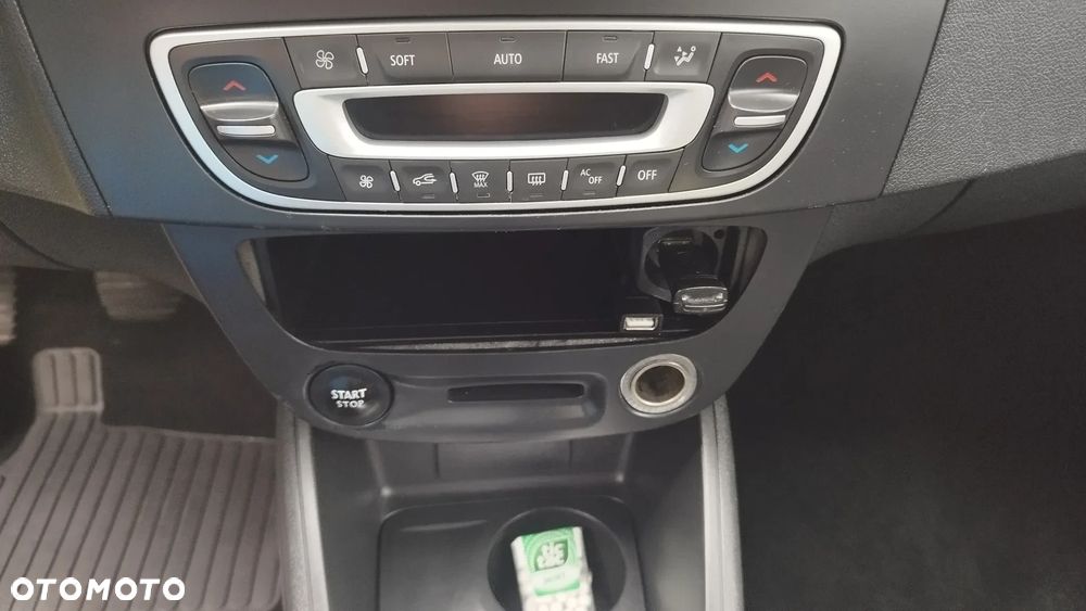 Renault Fluence 1.6 16V Limited - 9