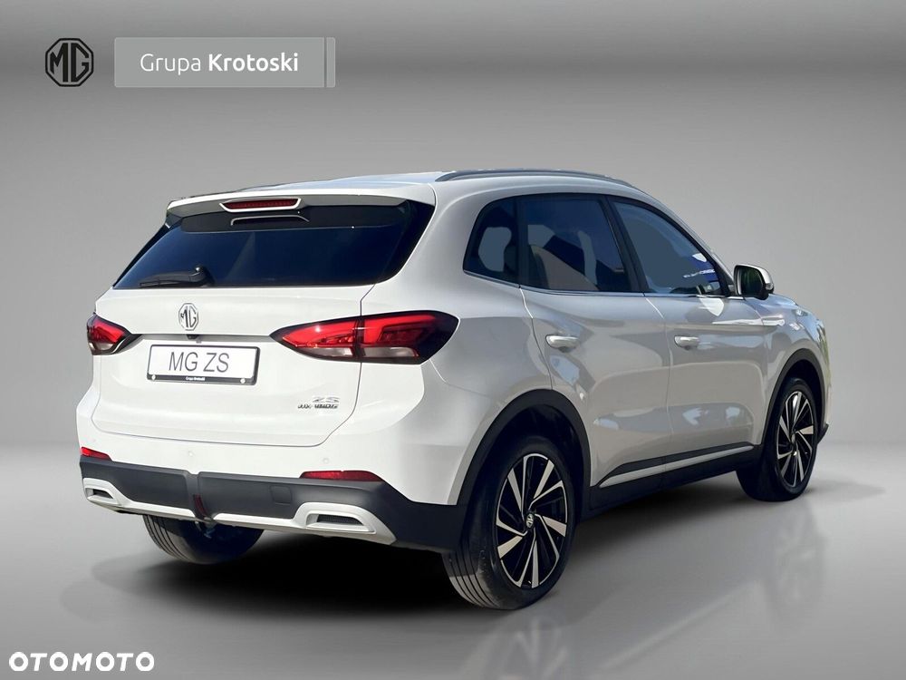 MG ZS Hybrid+ - 33