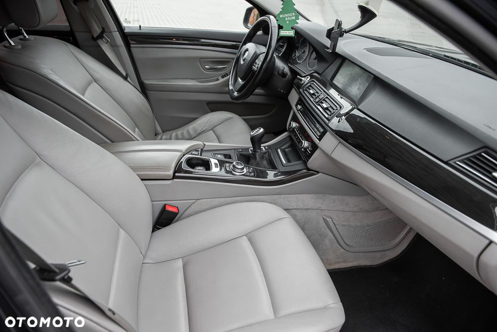 BMW Seria 5 520d - 21