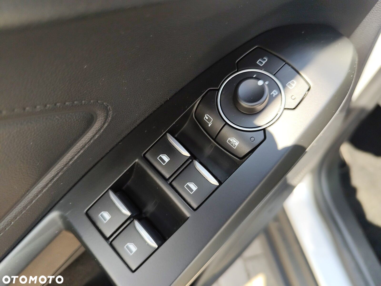 Ford Focus - 11