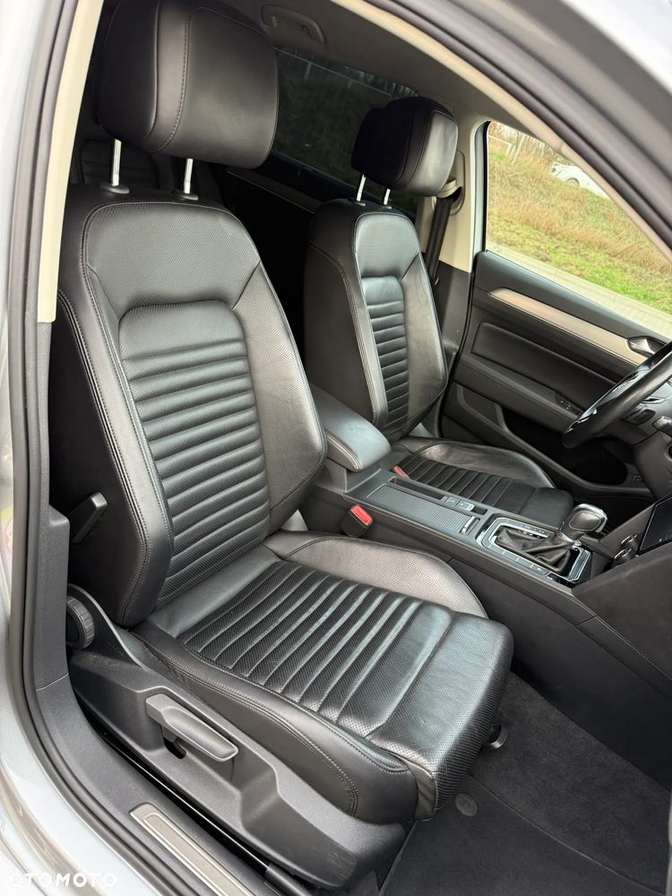 Volkswagen Passat Variant 1.8 TSI BMT Highline DSG - 23