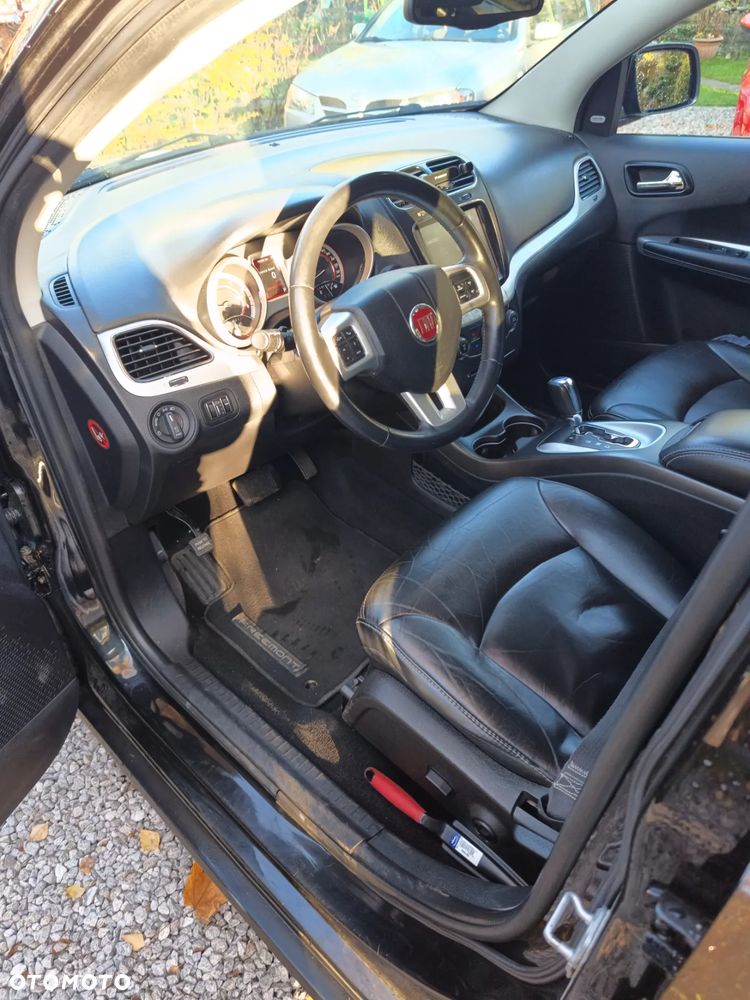 Fiat Freemont 2.0 Multijet 16V DPF Automatik Allrad Black Code - 12