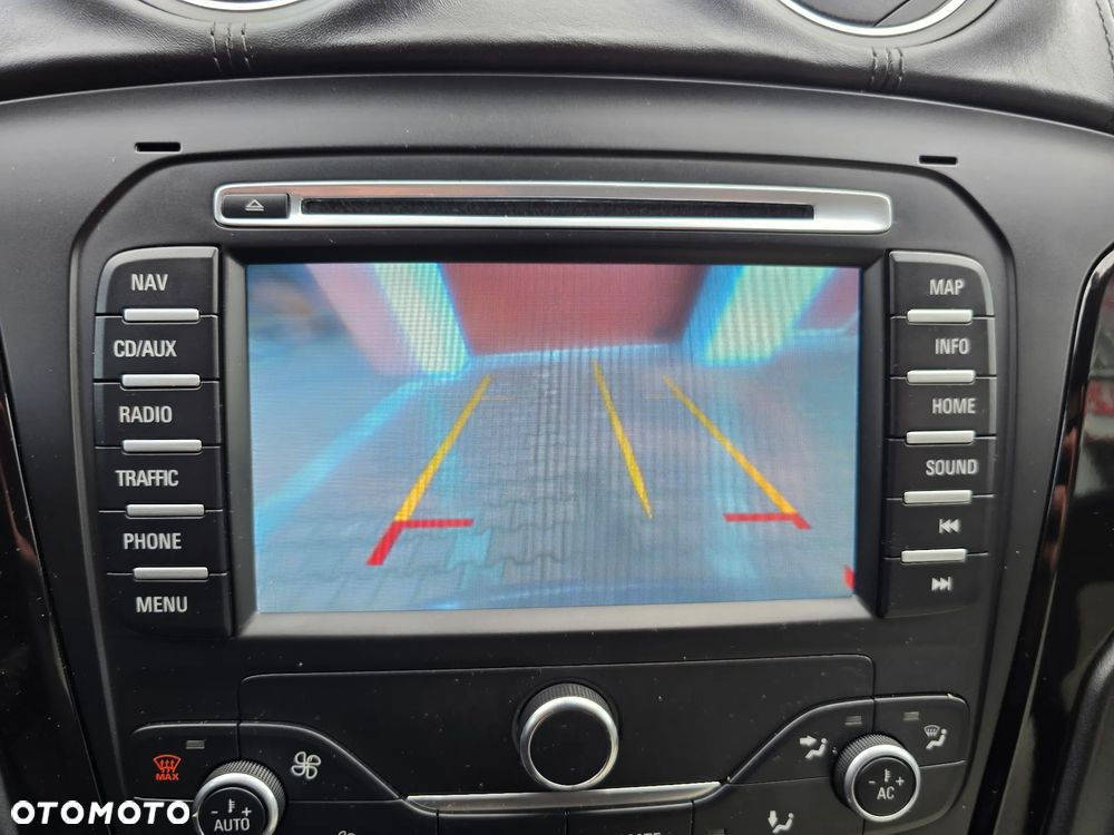 Ford Mondeo 2.0 T Titanium - 28