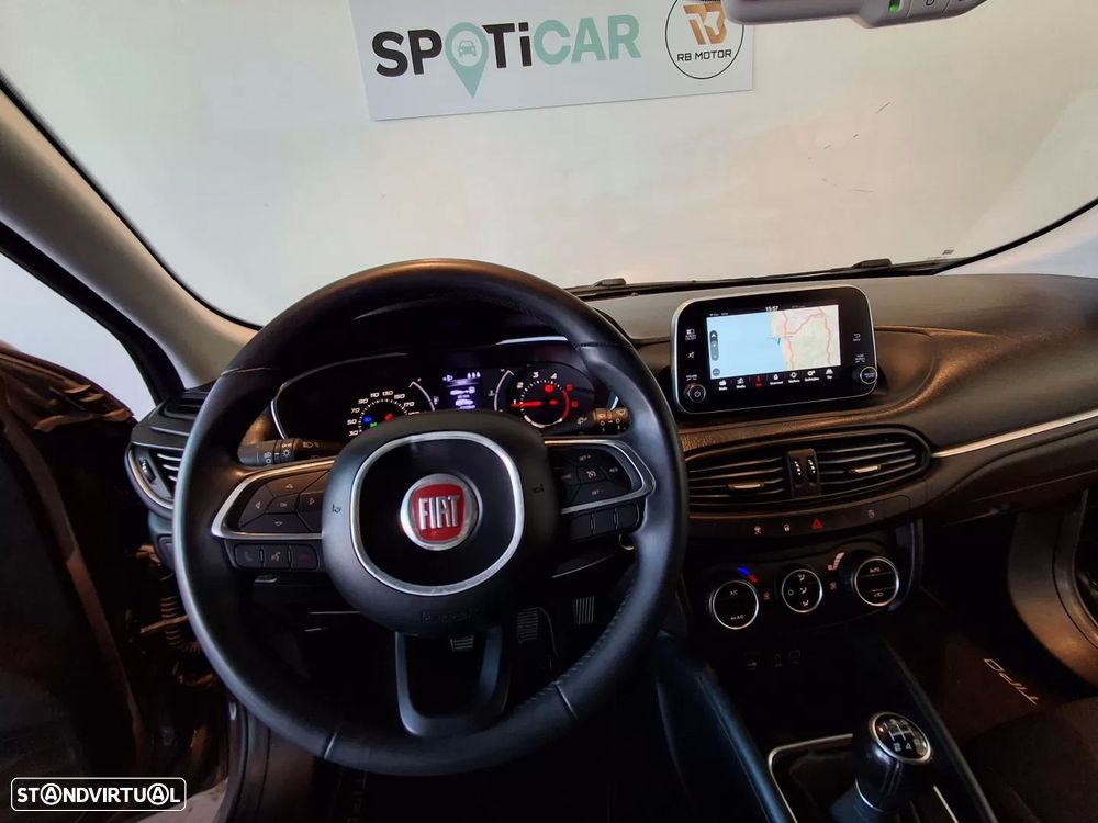 Fiat Tipo Station Wagon 1.3 M-Jet Lounge J17 - 18