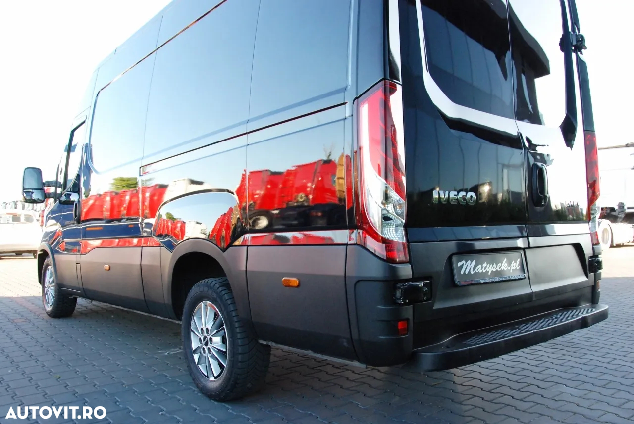Iveco DAILY 35-180 / TABLĂ / 2022 / HI-MATIC / Opțiune completă / NEGRU METALIC / IMPORTAT / CONTRACT DE SERVICE POST-SERVICE - 12