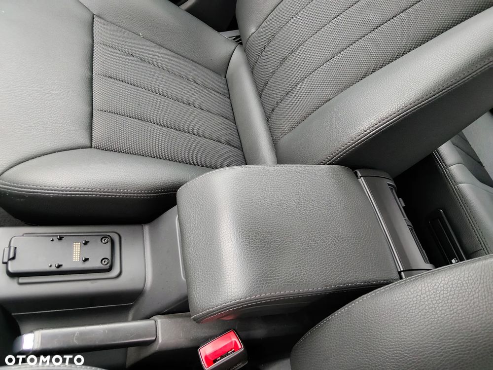 Opel Vectra 2.2 - 22