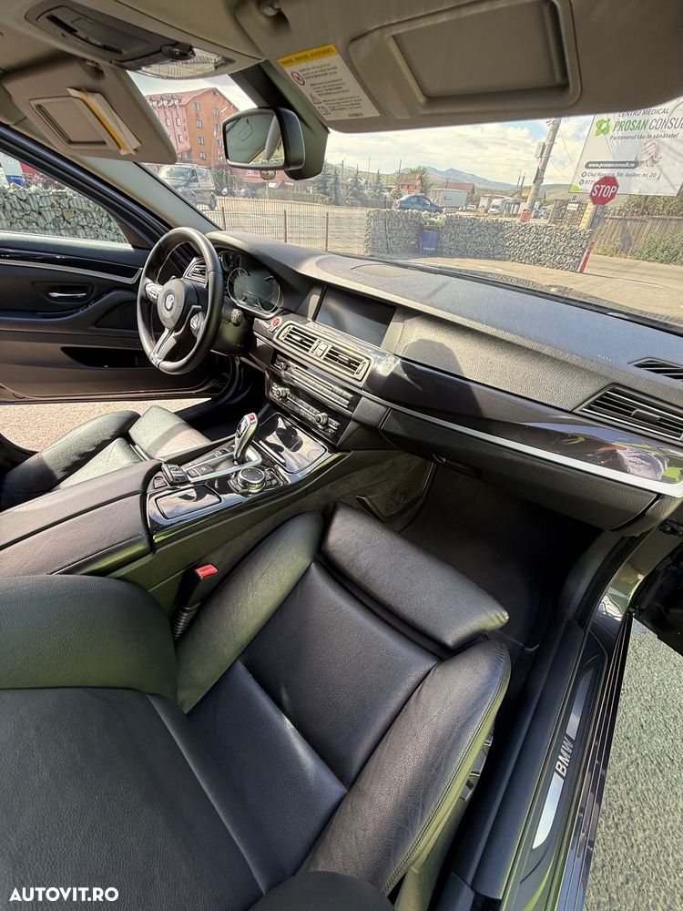 BMW Seria 5 525d Aut. - 19