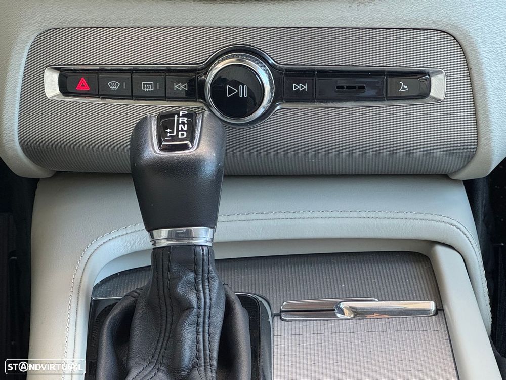 Volvo XC 90 - 22