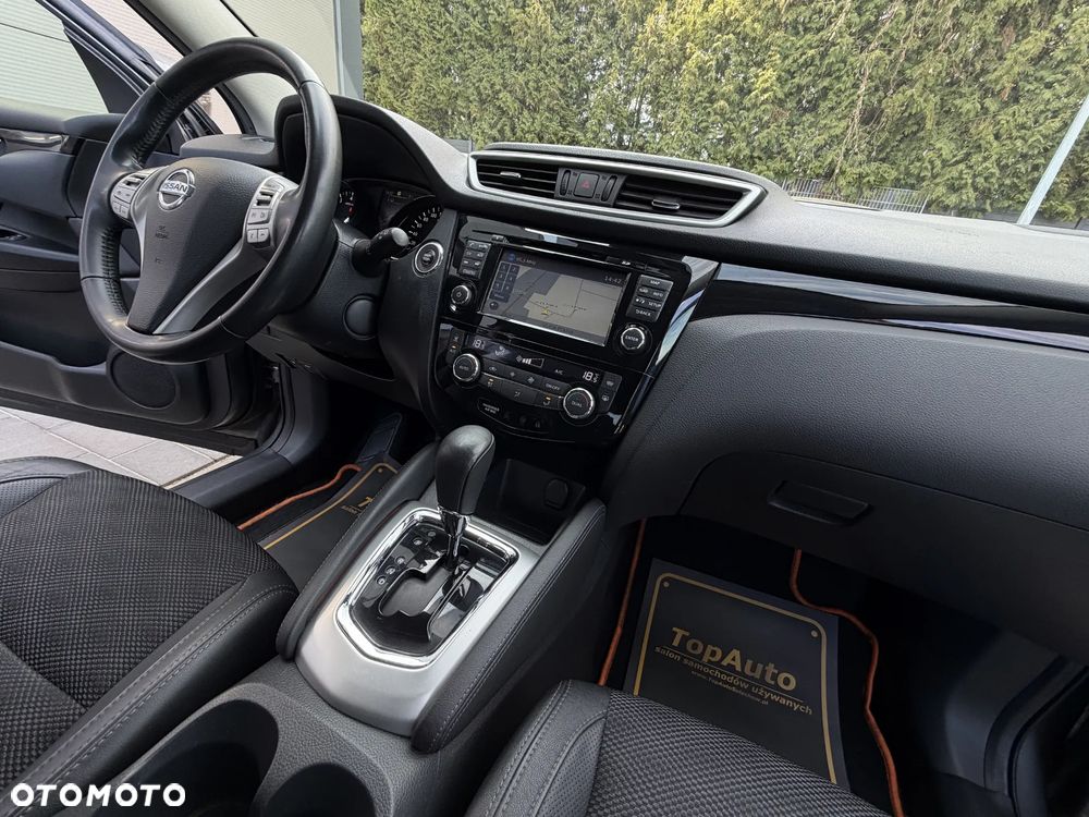 Nissan Qashqai 1.2 DIG-T Xtronic N-Connecta - 16