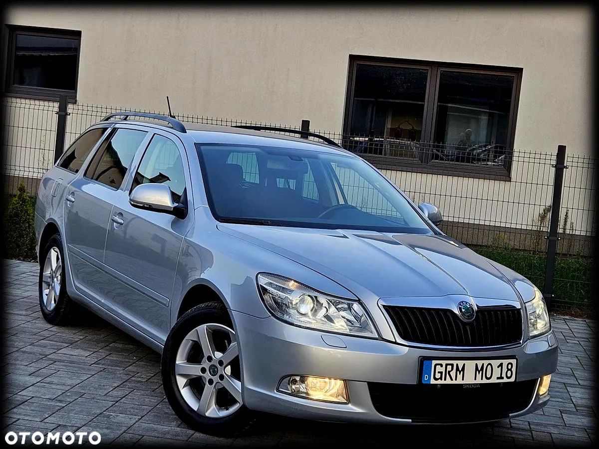 Skoda Octavia Combi 2.0 TDI DPF DSG FAMILY - 1