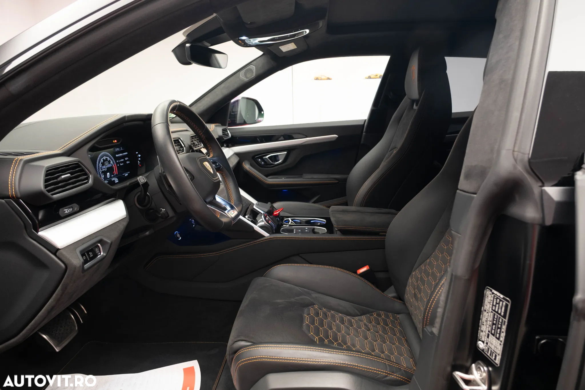 Lamborghini URUS - 17