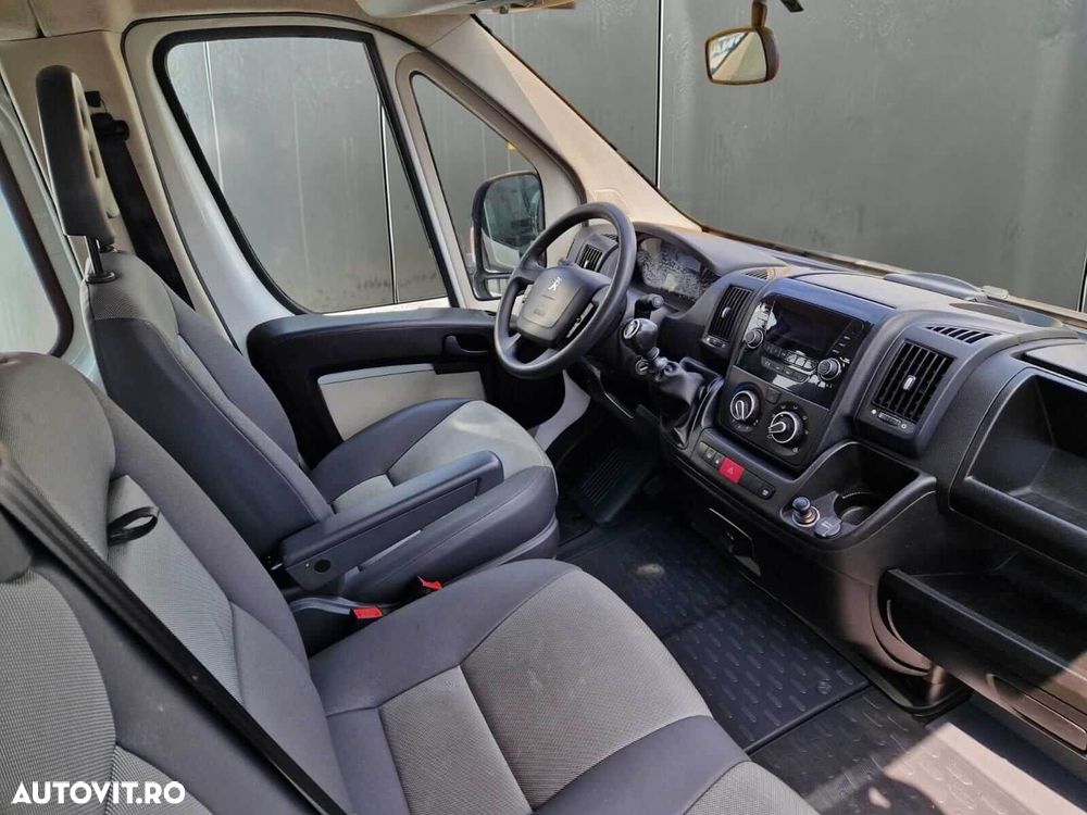Peugeot Boxer DoubleCab - 4